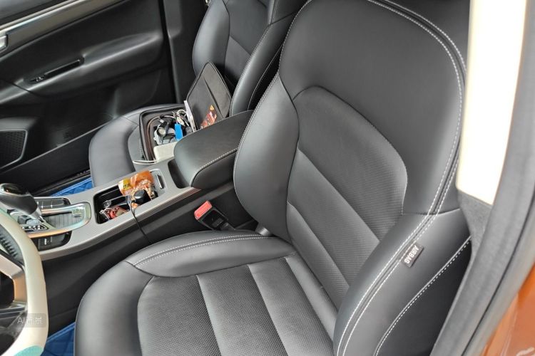 GEELY Emgrand GS 2017 car image #17
