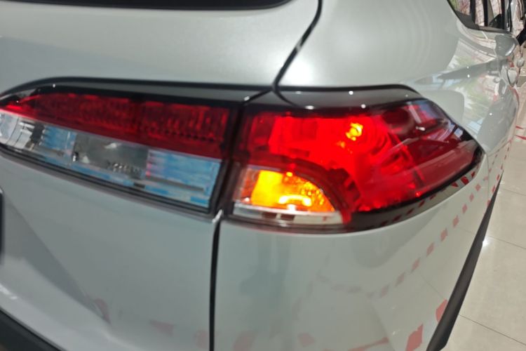 Toyota Corolla Cross 2026 car image #8