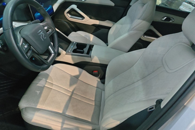 BYD YuanUP 2025 car image #15