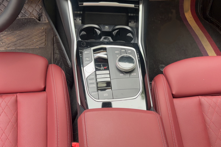 BMW 3 Series 2023 car image #14