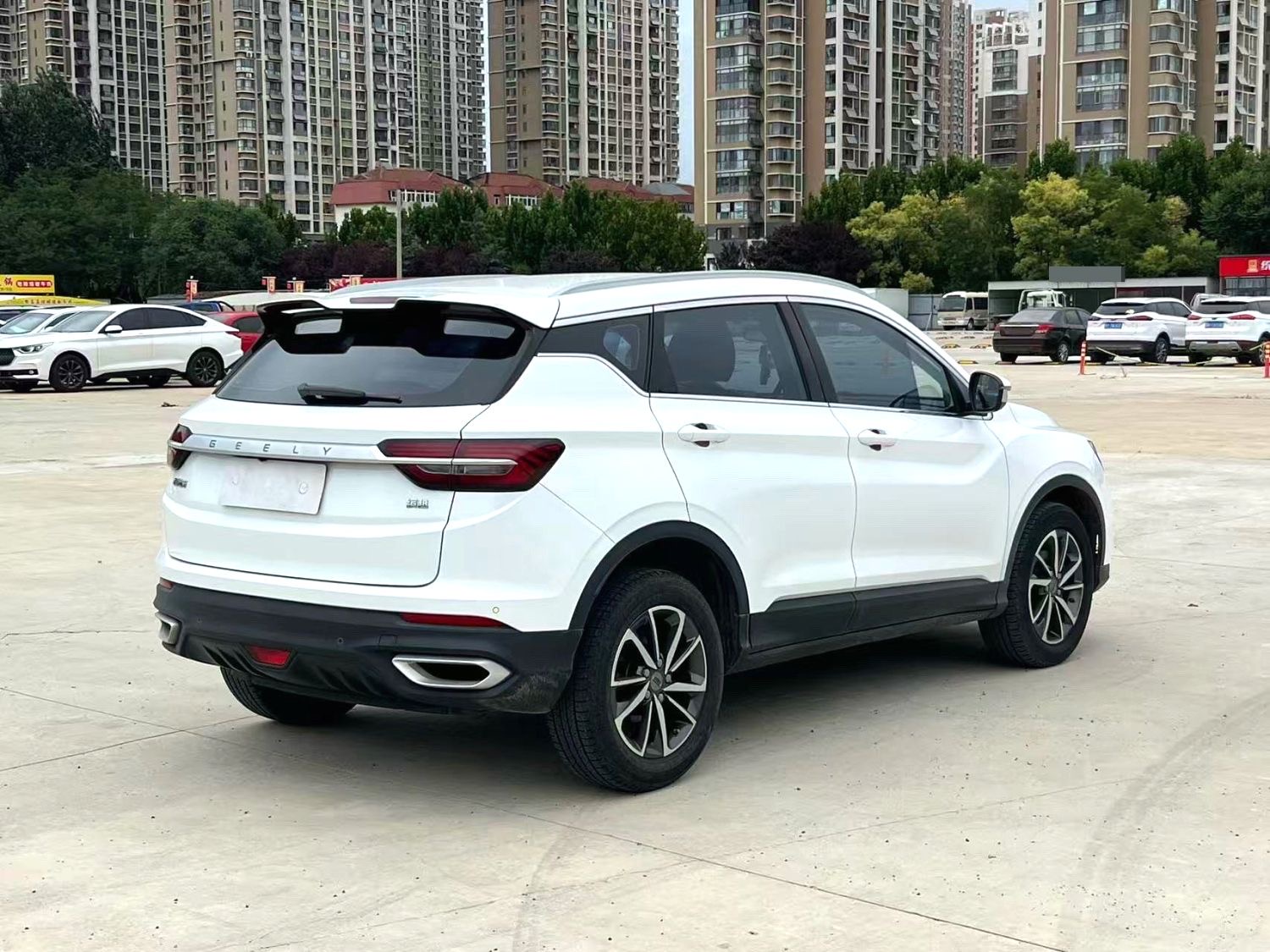 GEELY Coolray 2021 immagine di auto #4