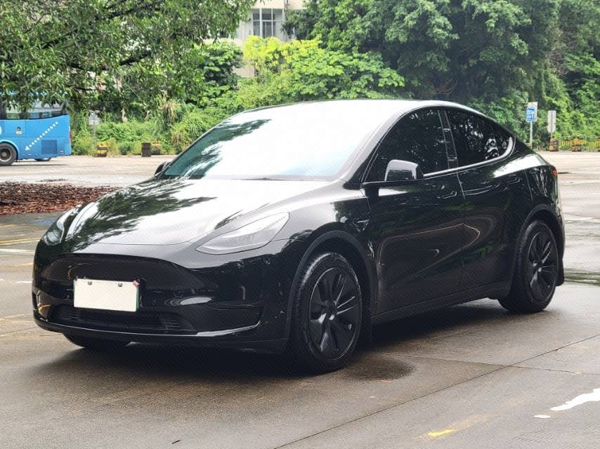 Tesla Model Y 2023 Tesla Model Y 2023 car image