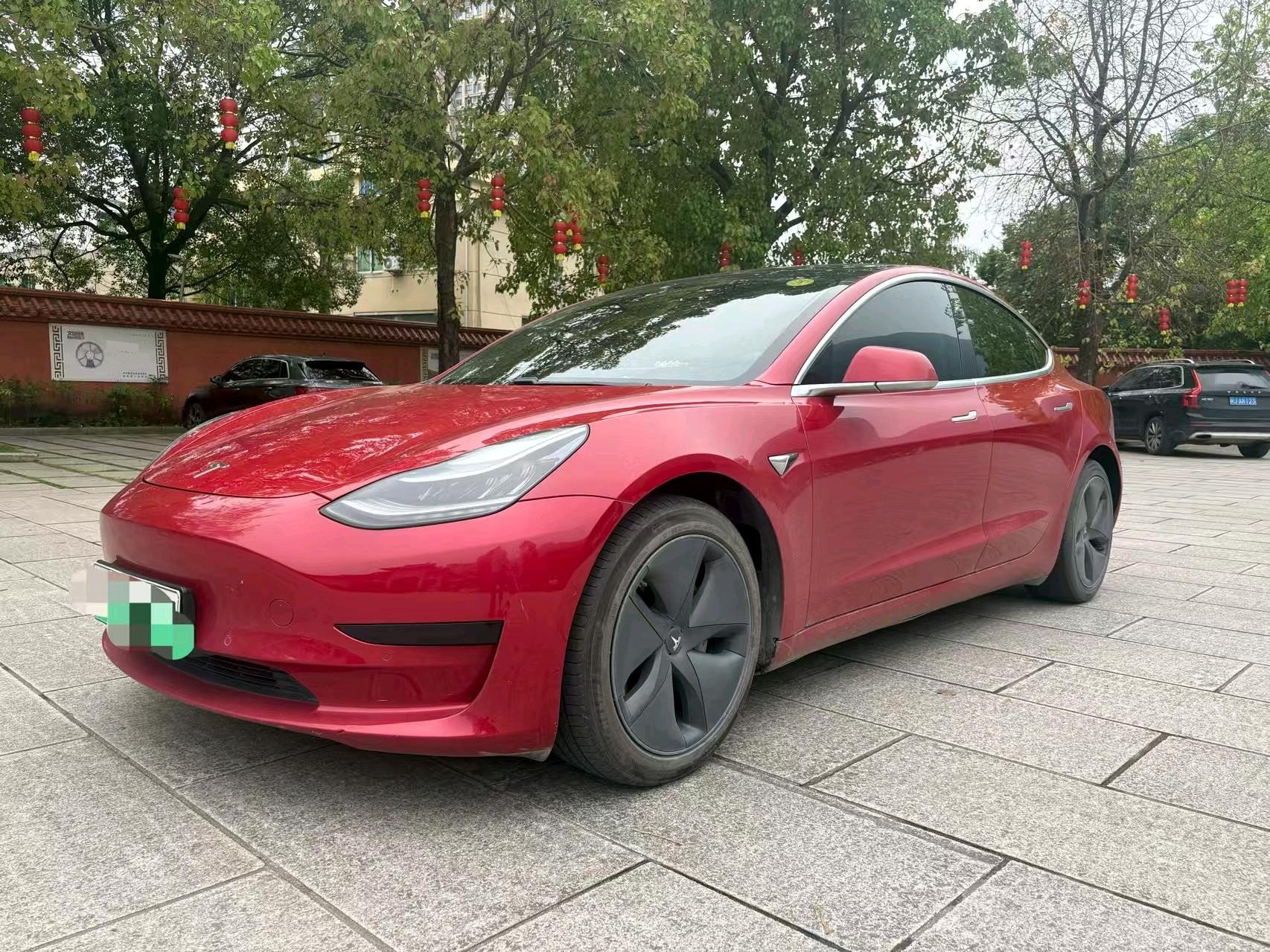 Tesla Model 3 2021 immagine di auto 