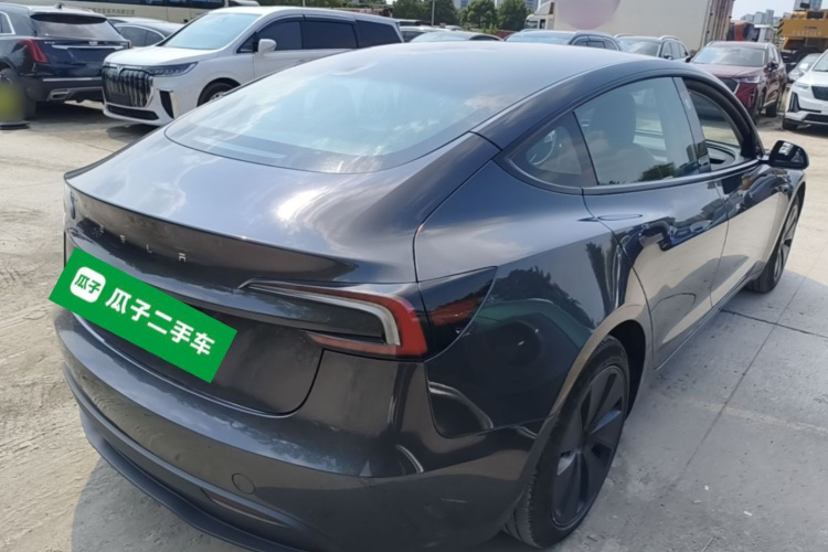 Tesla Model 3 2024 #7 Tesla Model 3 2024 صورة سيارة #7