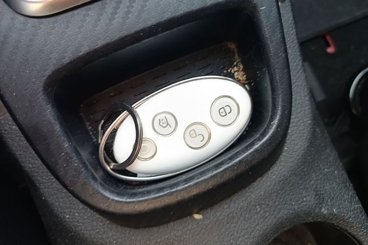 BYD Yuan New Energy 2019 #14 BYD Yuan New Energy 2019 car image #14