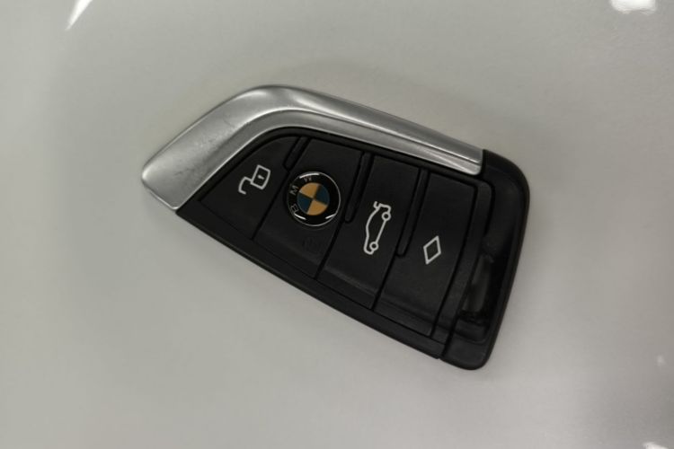 BMW 3 Series 2021 imagen de coche #9