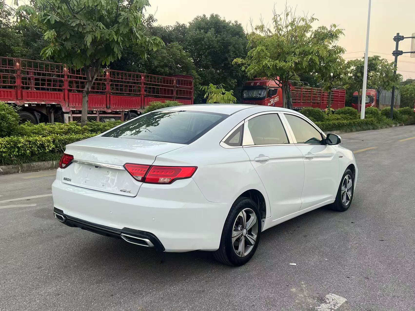 GEELY Emgrand GL 2018 imagem de carro #6