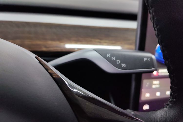 Tesla Model 3 2020 car image #14