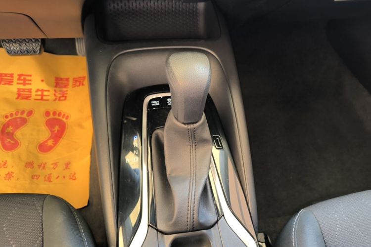 Toyota Corolla 2023 car image #18