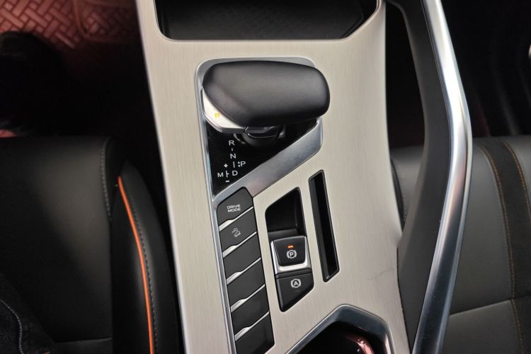 GEELY Coolray 2023 immagine di auto #18