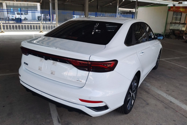 GEELY Emgrand 2025 #7 GEELY Emgrand 2025 car image #7