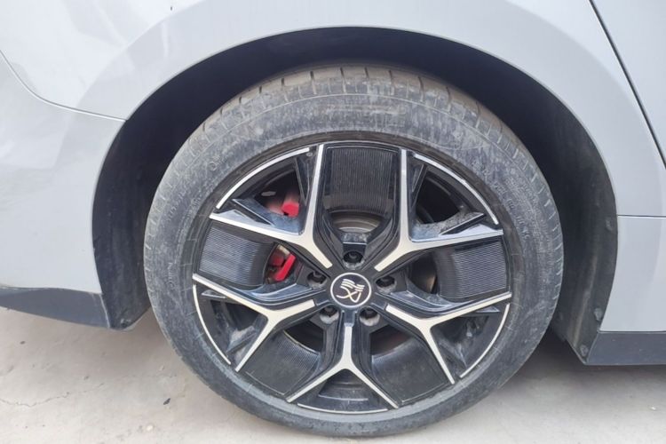 BYD Han 2022 car image #10