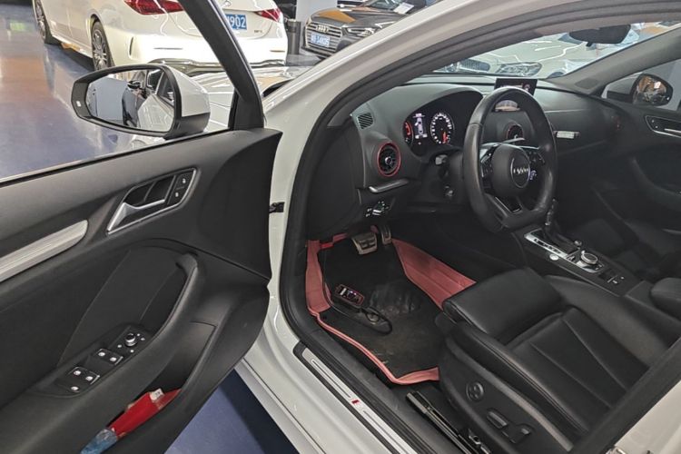 Audi A3 2020 car image #16