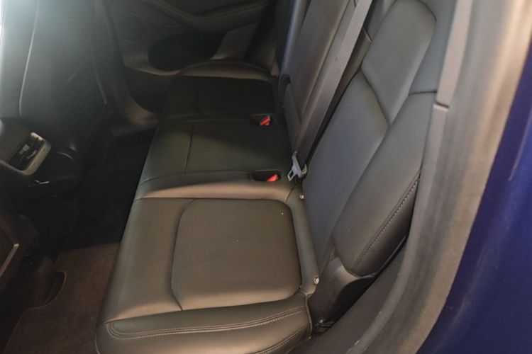 Tesla Model Y 2021 #13 Tesla Model Y 2021 car image #13