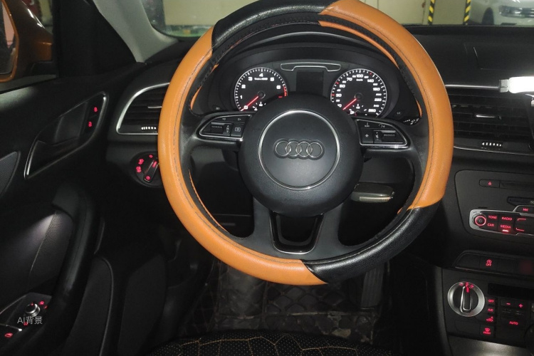 Audi Q3 2016 car image #12
