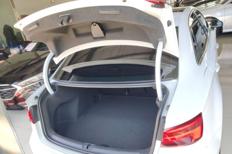 Audi A3 2020 immagine di auto #19
