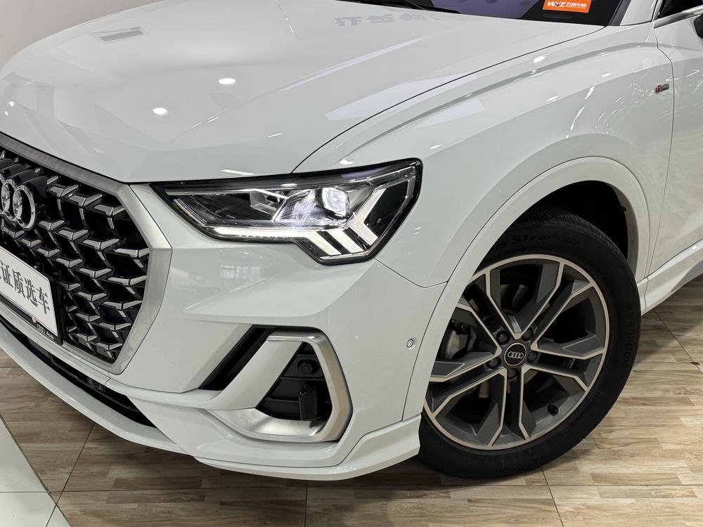 Audi Q3 2023 immagine di auto #9