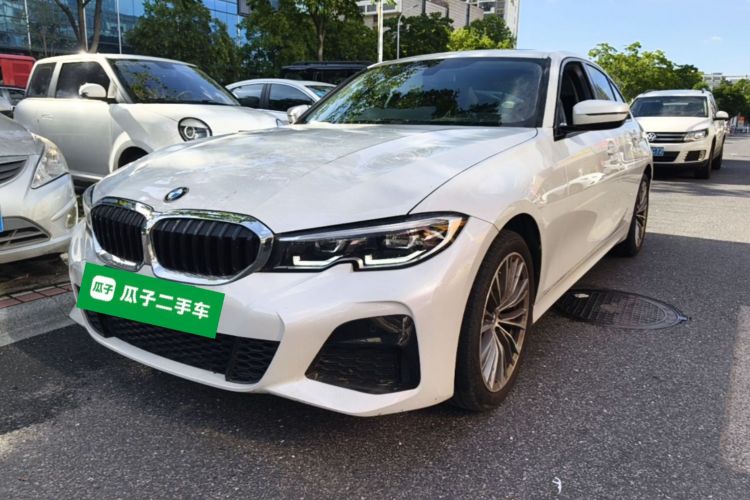 BMW 3 Series 2022 car image #2