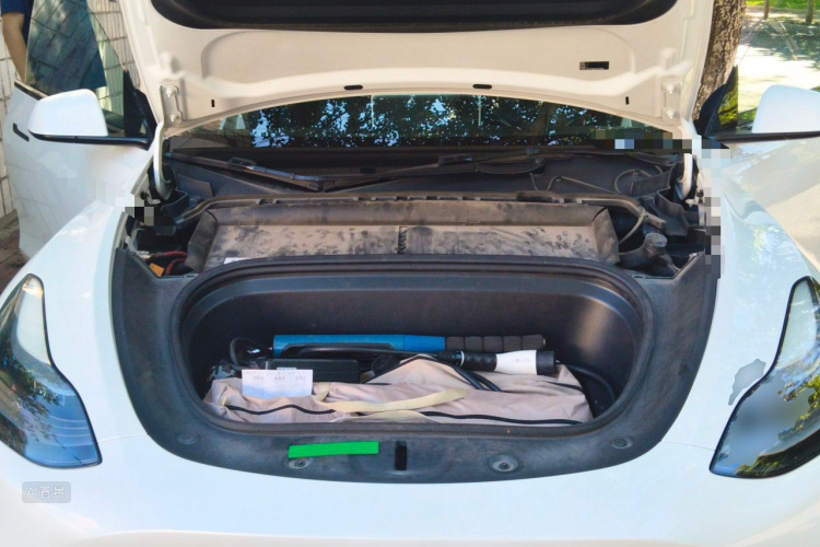Tesla Model Y 2022 car image #22