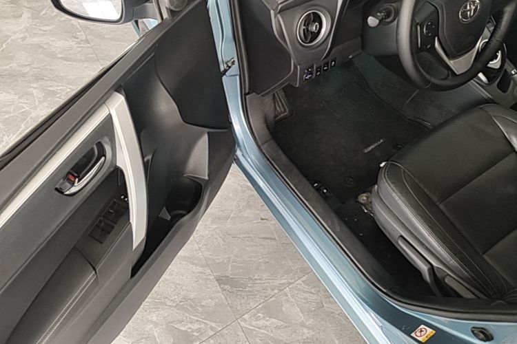Toyota Corolla 2018 #16 Toyota Corolla 2018 car image #16