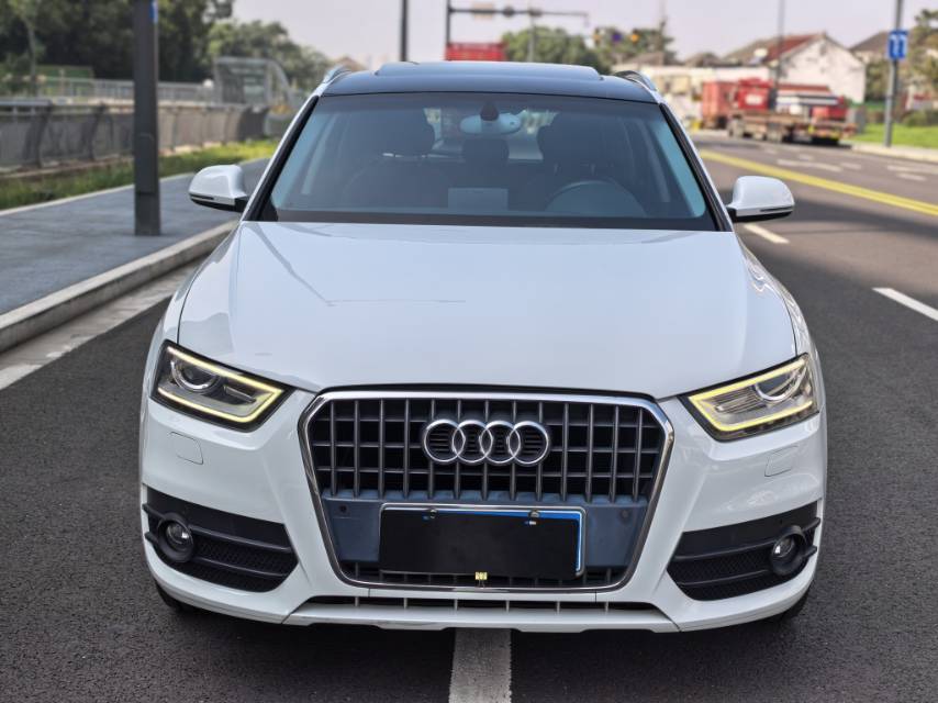 Audi Q3 2015 #2 Audi Q3 2015 car image #2