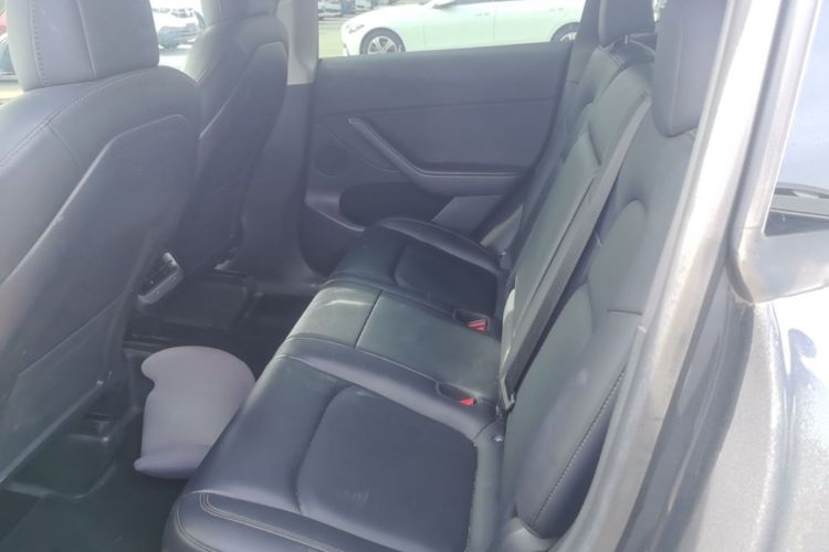 Tesla Model Y 2022 #17 Tesla Model Y 2022 car image #17