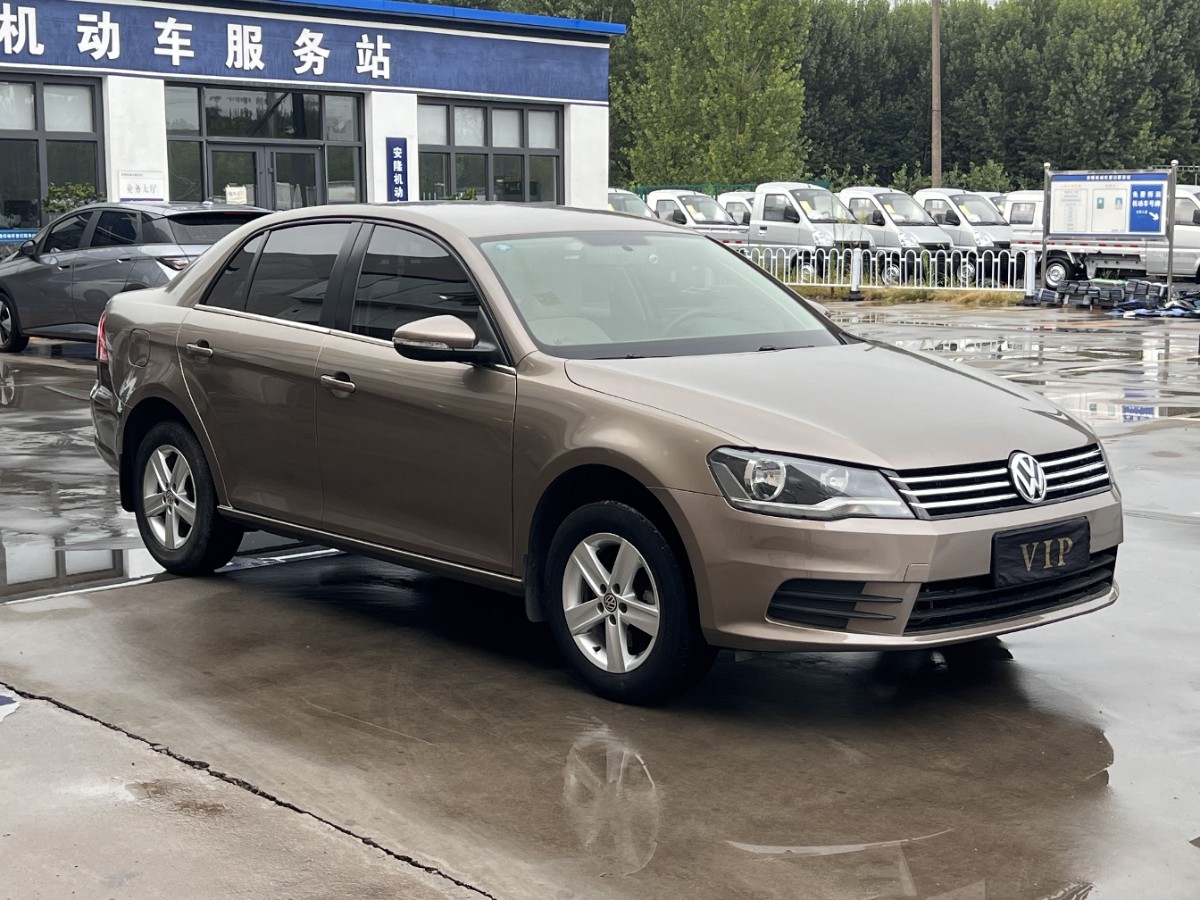 Volkswagen Bora 2013 Volkswagen Bora 2013 immagine di auto