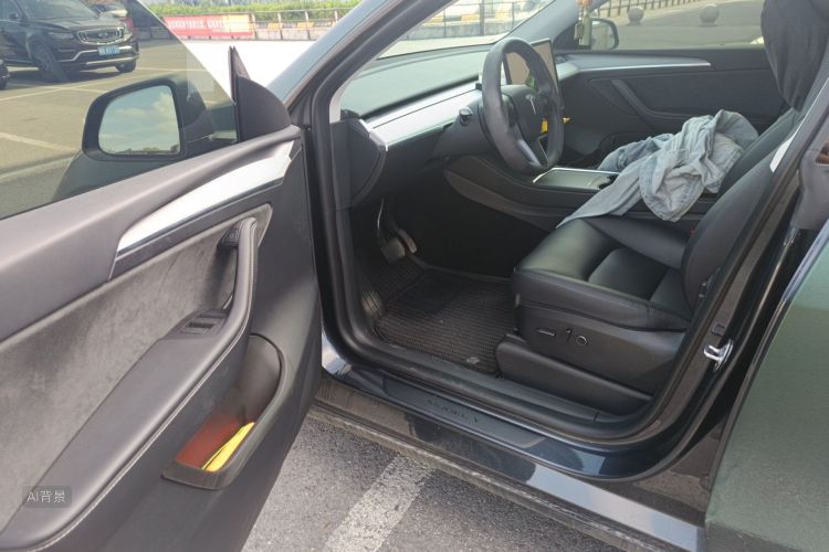 Tesla Model Y 2024 #18 Tesla Model Y 2024 car image #18