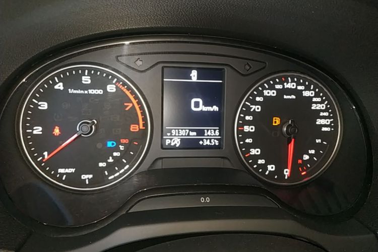 Audi A3 2019 immagine di auto #12