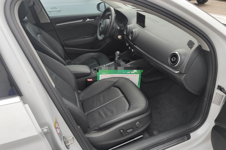 Audi A3 2015 immagine di auto #24