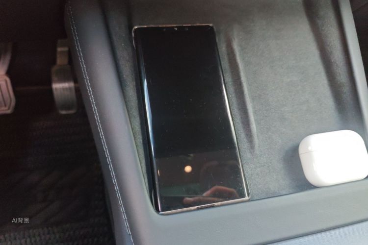 Tesla Model 3 2024 car image #10