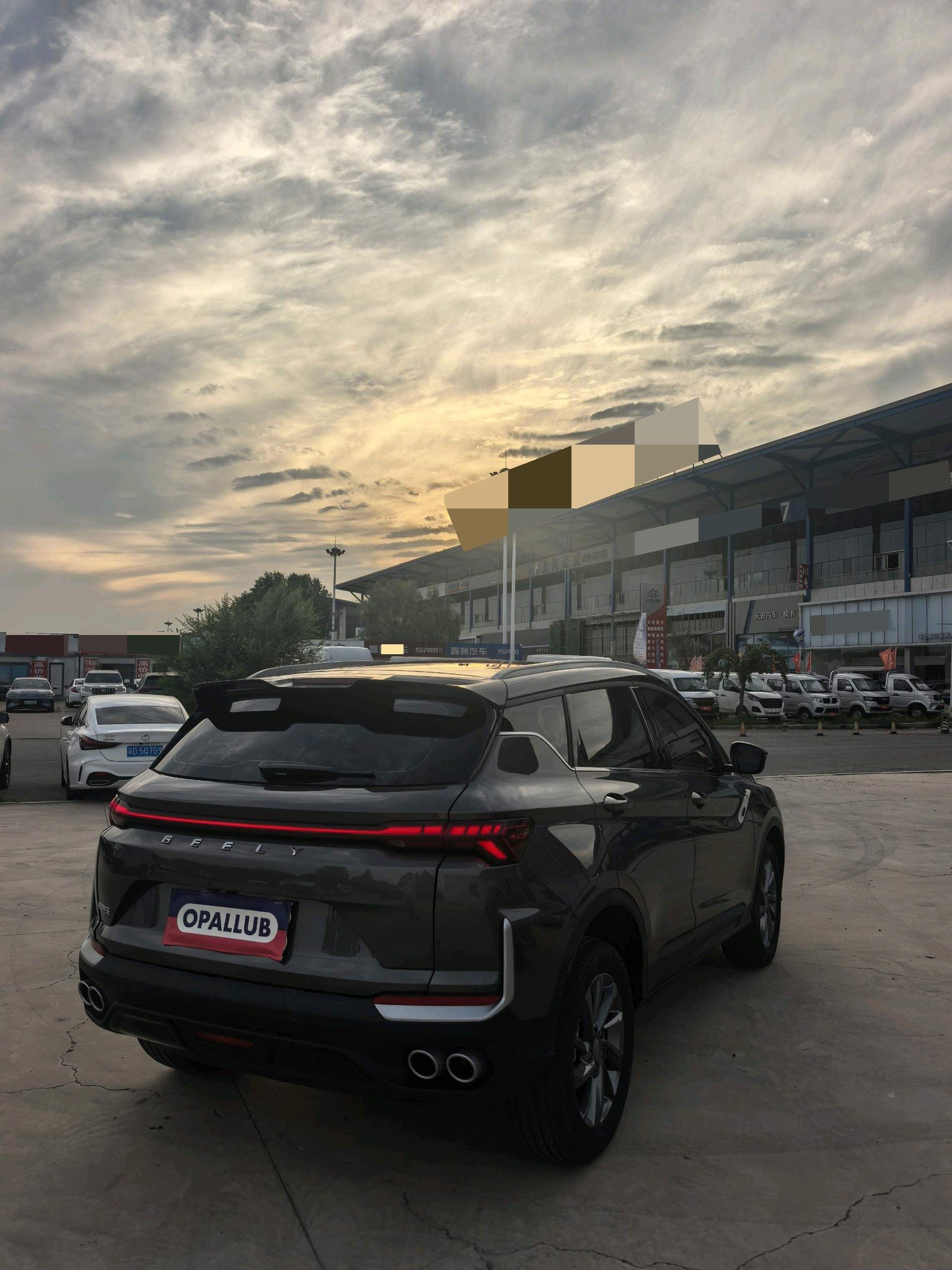 GEELY Coolray 2026 car image #9