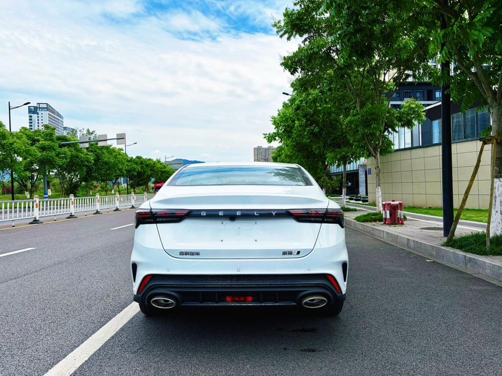 GEELY Binray 2026 #5 GEELY Binray 2026 car image #5