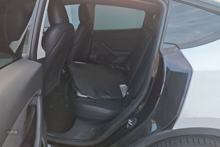 Tesla Model Y 2023 #19 Tesla Model Y 2023 car image #19