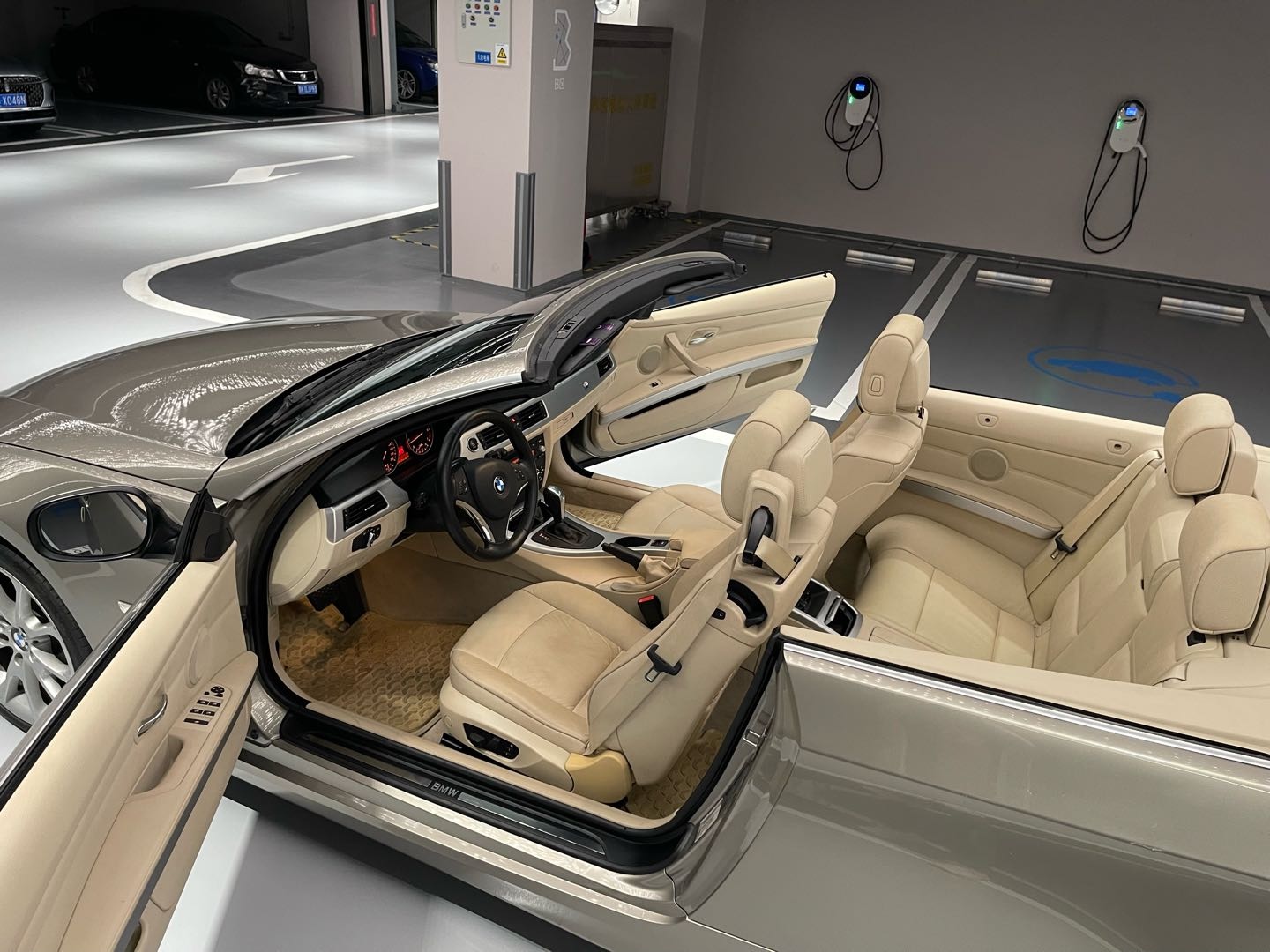 BMW 3 Series (Imported) 2012 car image #17