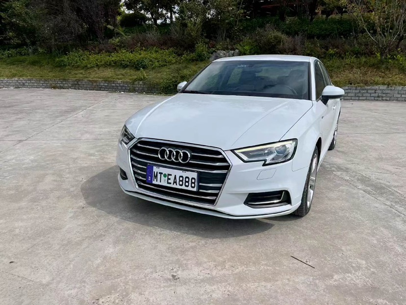 Audi A3 2019 #2 Audi A3 2019 صورة سيارة #2