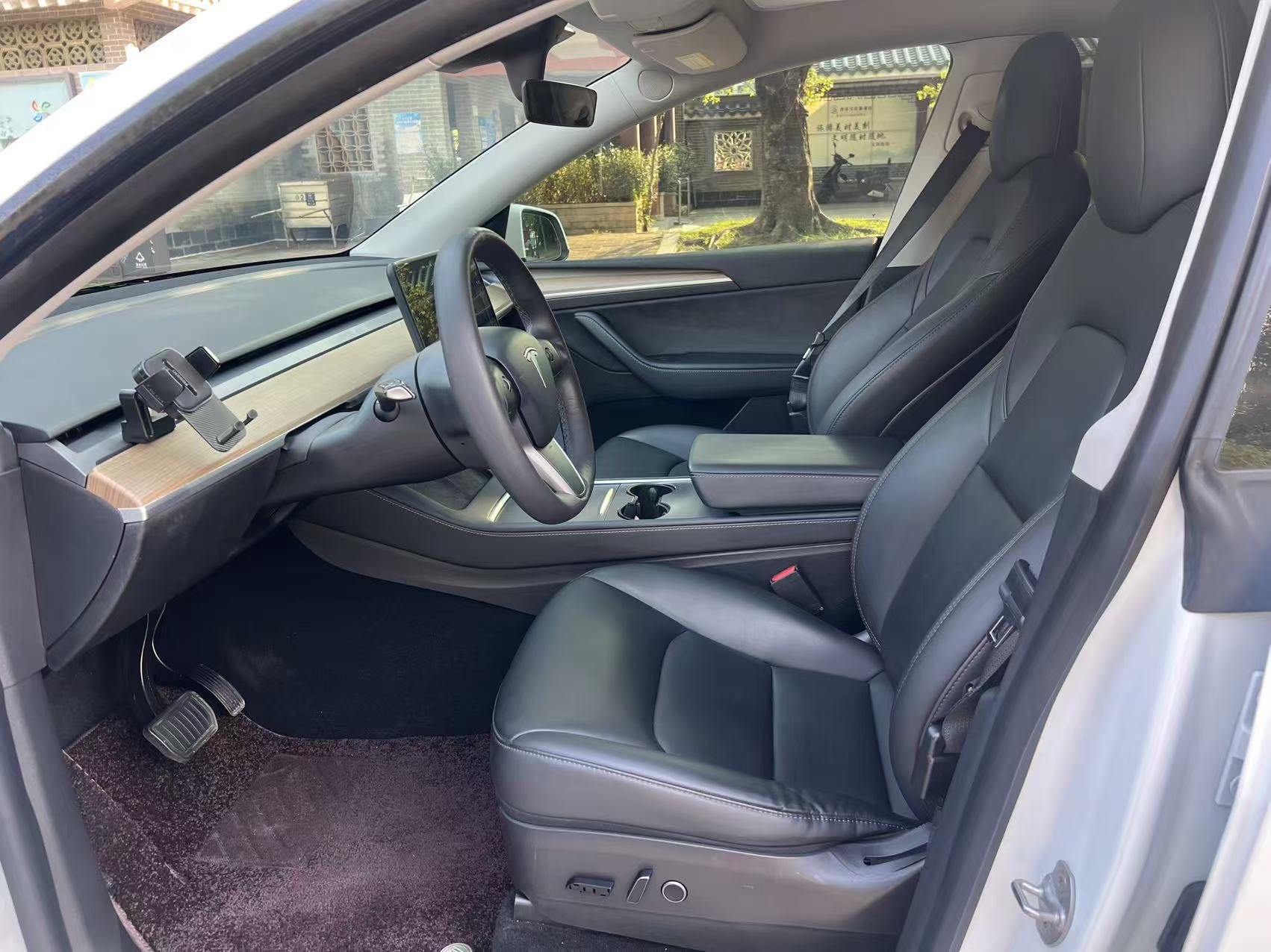 Tesla Model Y 2021 #6 Tesla Model Y 2021 car image #6