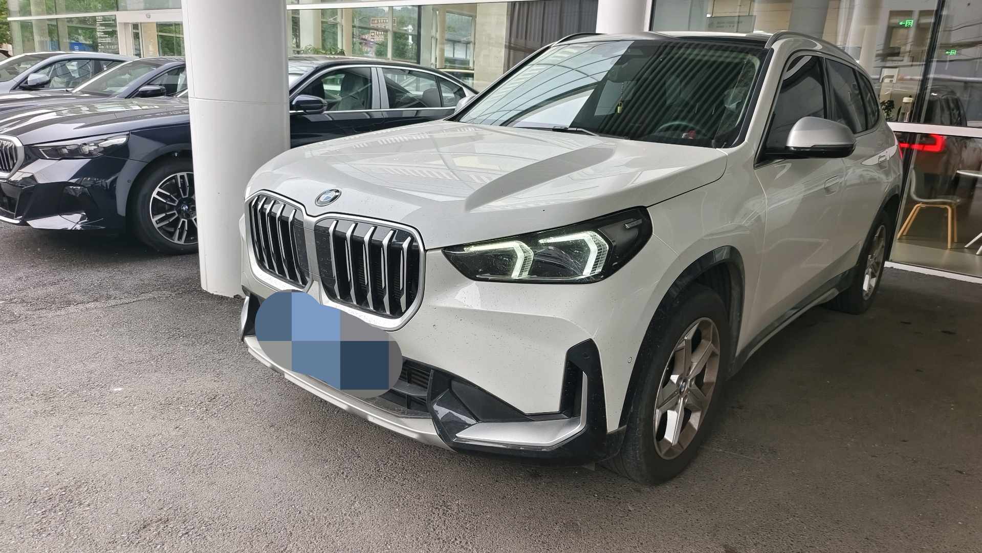 BMW X1 2023 car image 