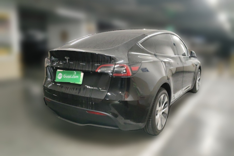 Tesla Model Y 2023 immagine di auto #5