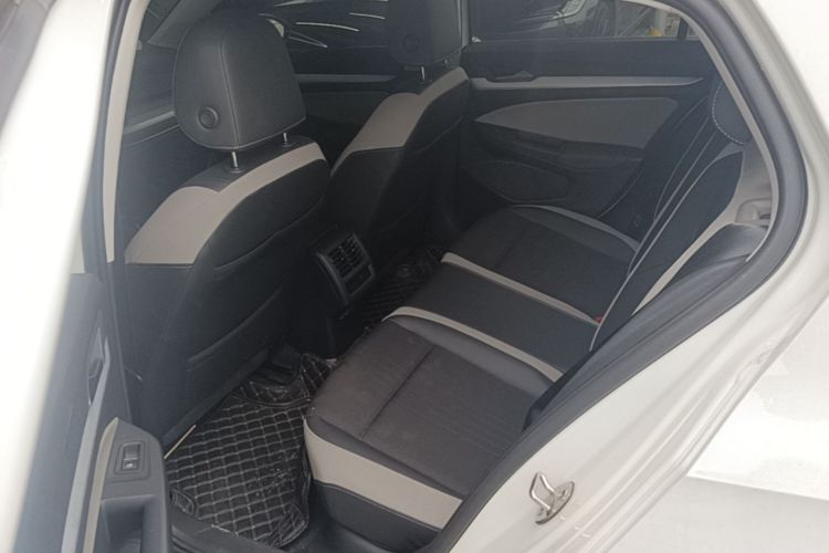 Volkswagen Golf 2021 #19 Volkswagen Golf 2021 car image #19