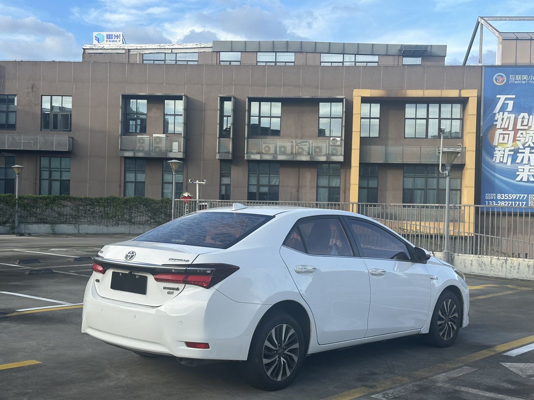Toyota Corolla 2018 car image #9
