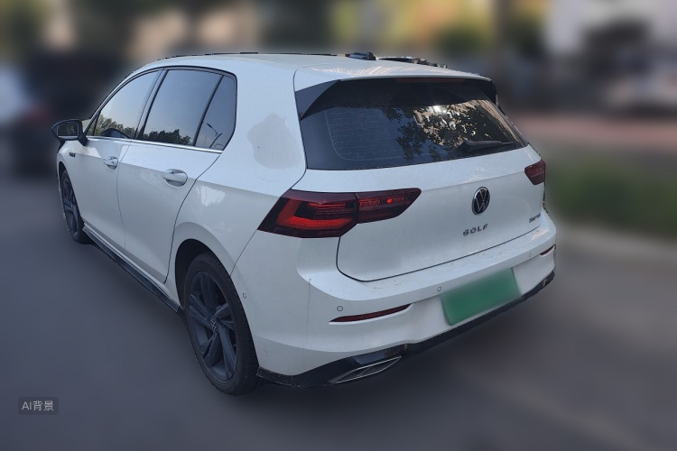 Volkswagen Golf 2024 car image #5