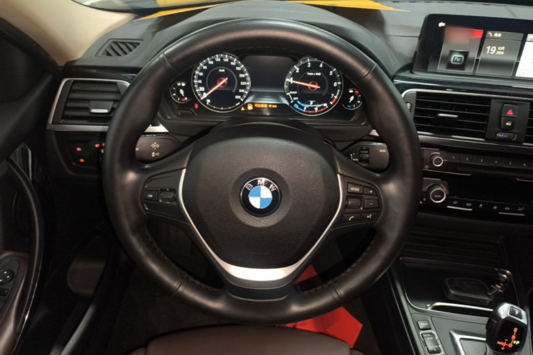 BMW 3 Series 2018 #15 BMW 3 Series 2018 imagen de coche #15