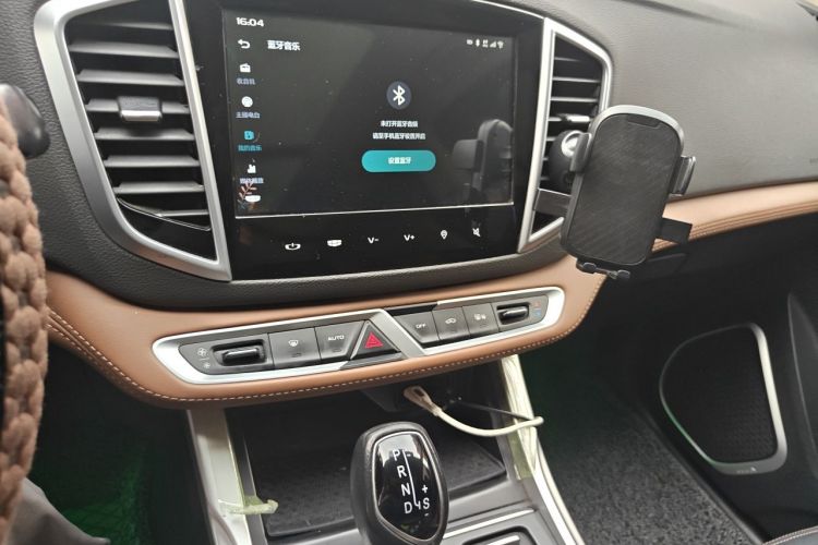 GEELY Vision X6 2019 car image #13