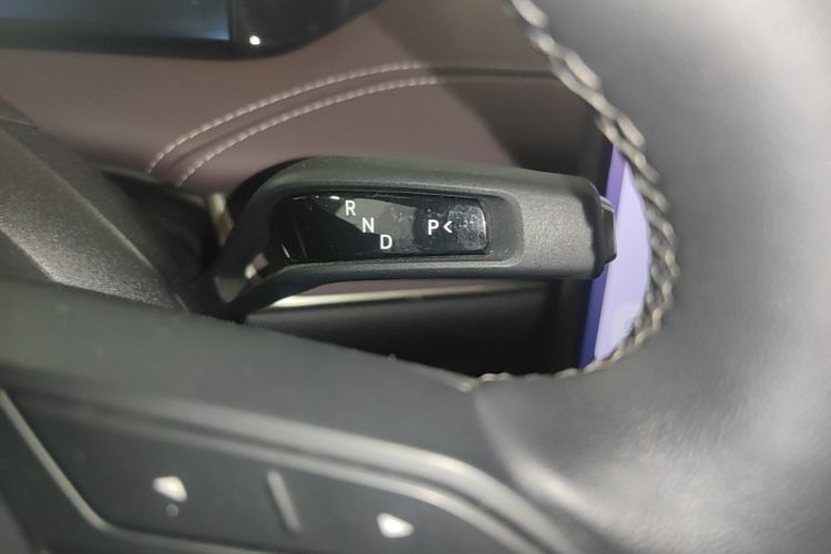 MI SU7 2025 car image #14