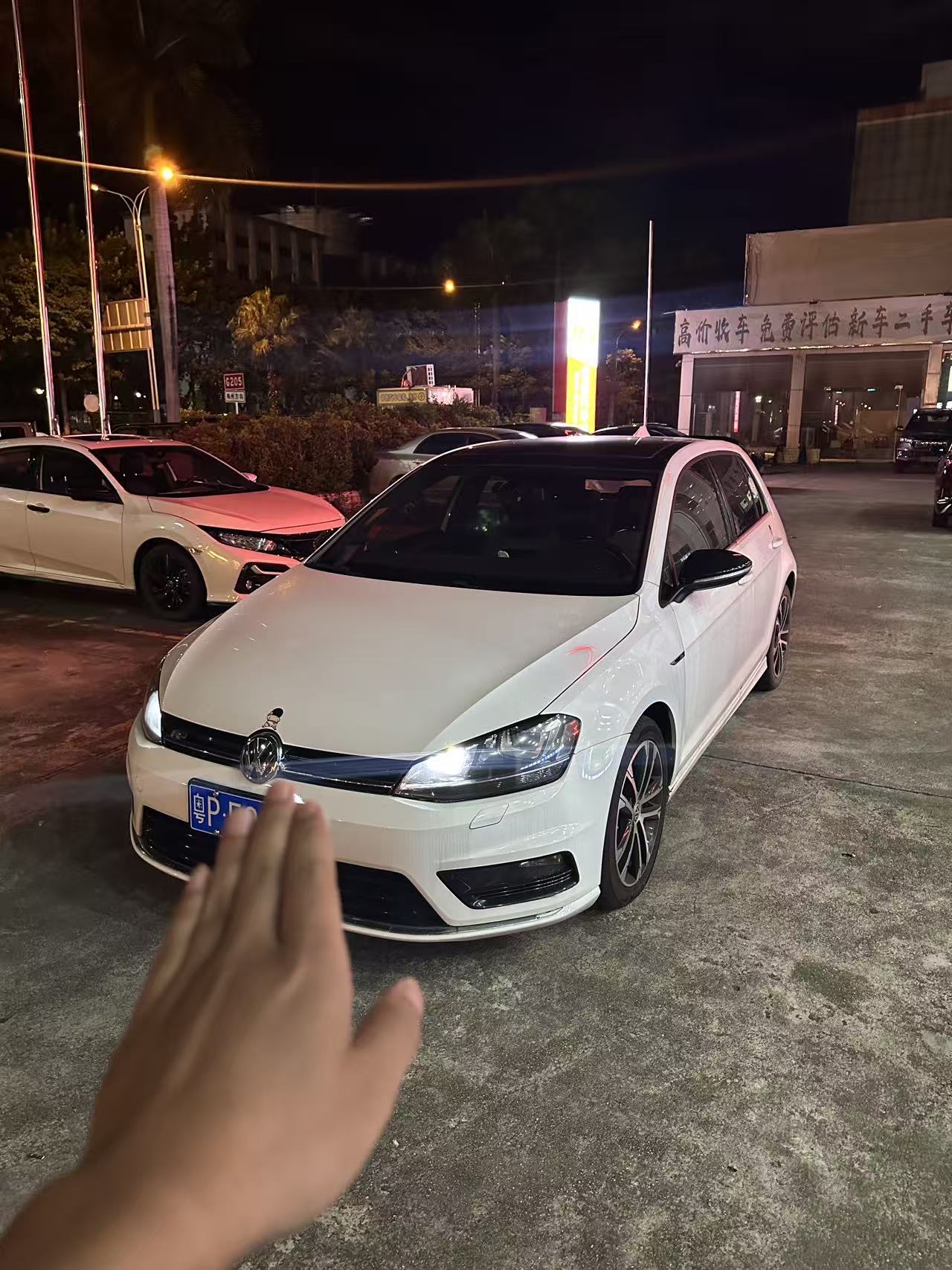 Volkswagen Golf 2015 Volkswagen Golf 2015 car image
