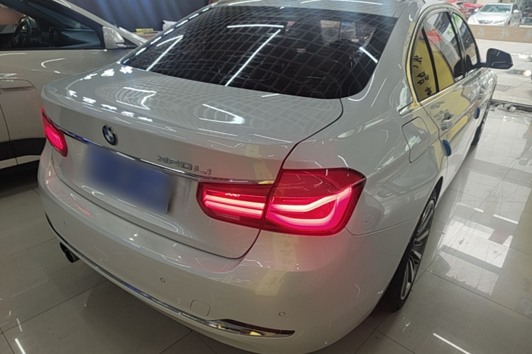 BMW 3 Series 2017 #7 BMW 3 Series 2017 immagine di auto #7