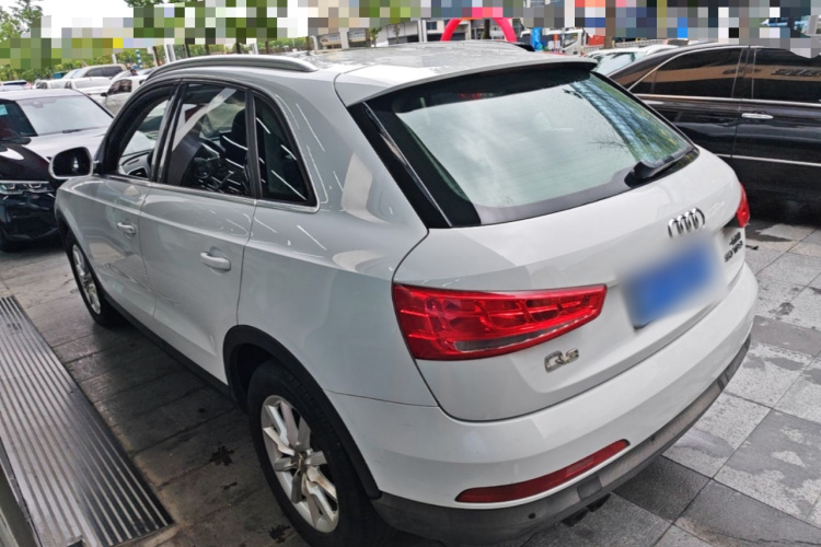 Audi Q3 2015 #5 Audi Q3 2015 car image #5