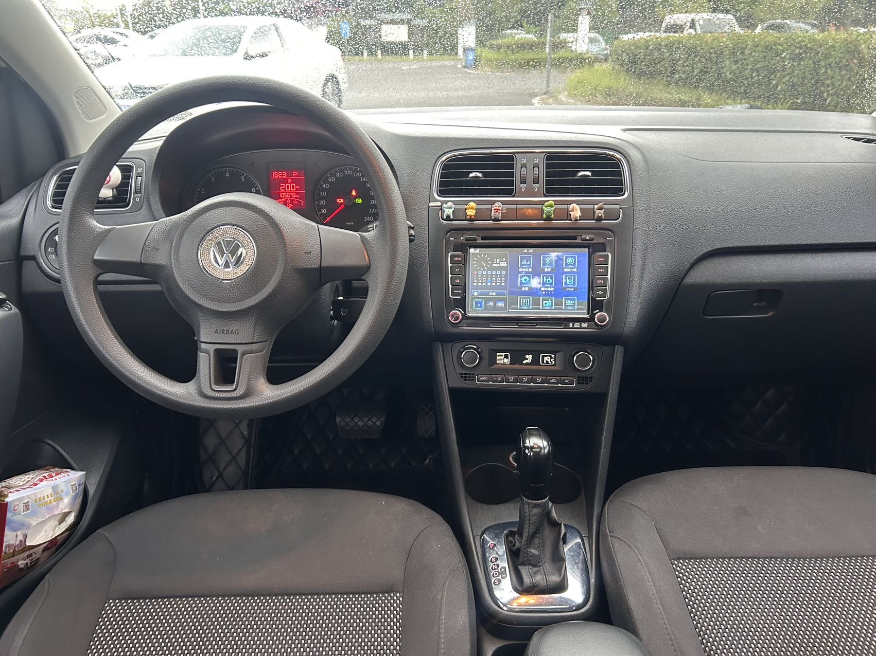 Volkswagen Polo 2013 car image #5