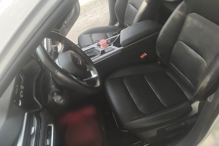 GEELY Emgrand 2022 car image #15
